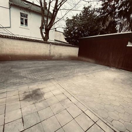 Lovely 1-Bed Apartment In Koblenz Coblença Exterior foto